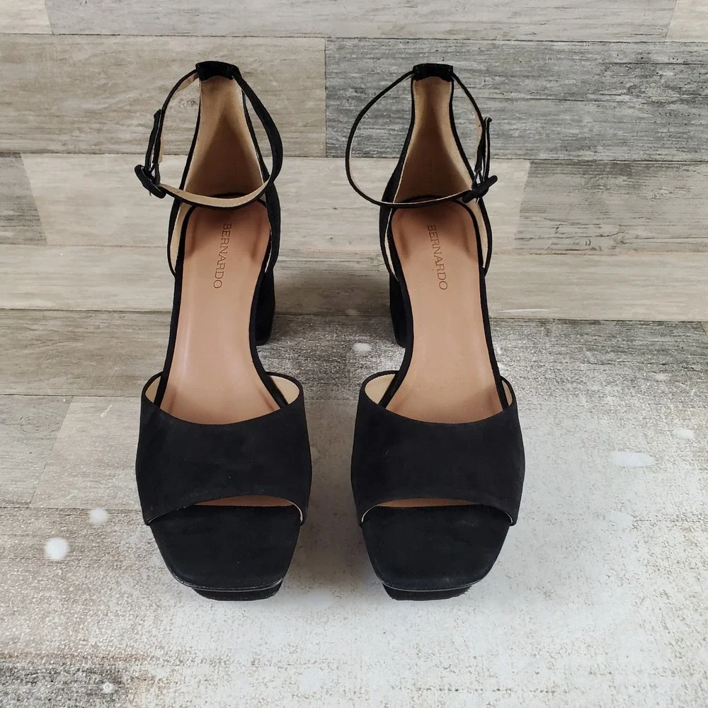 Bernardo Raleigh Womens Sandals Sz 9.5 M Black Open Toe Platform Block Heel